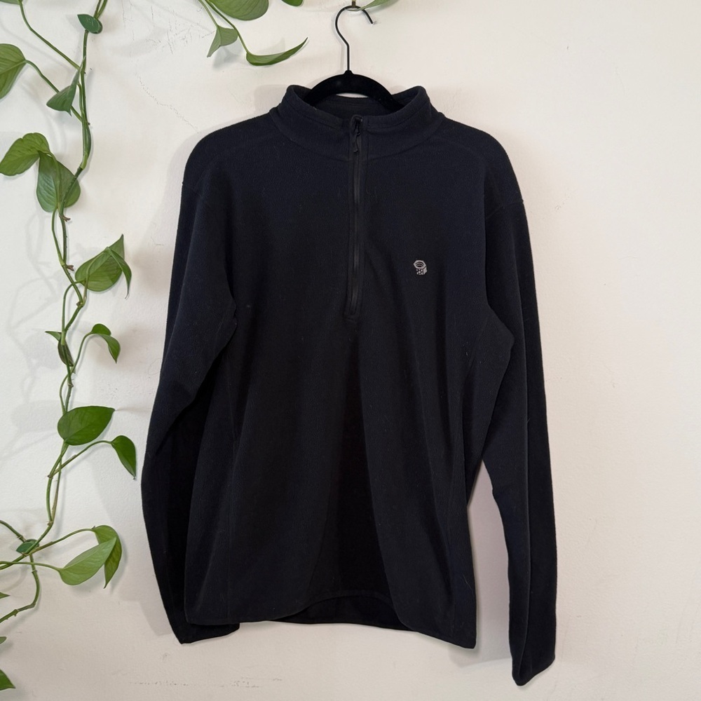 Mountain Hardware Men’s Black Half-Zip Fleece Pullover
